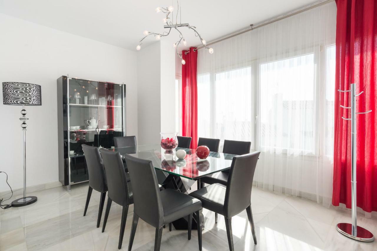 Luxury Duplex- 7 Minutes From The Beach Torremolinos Dış mekan fotoğraf