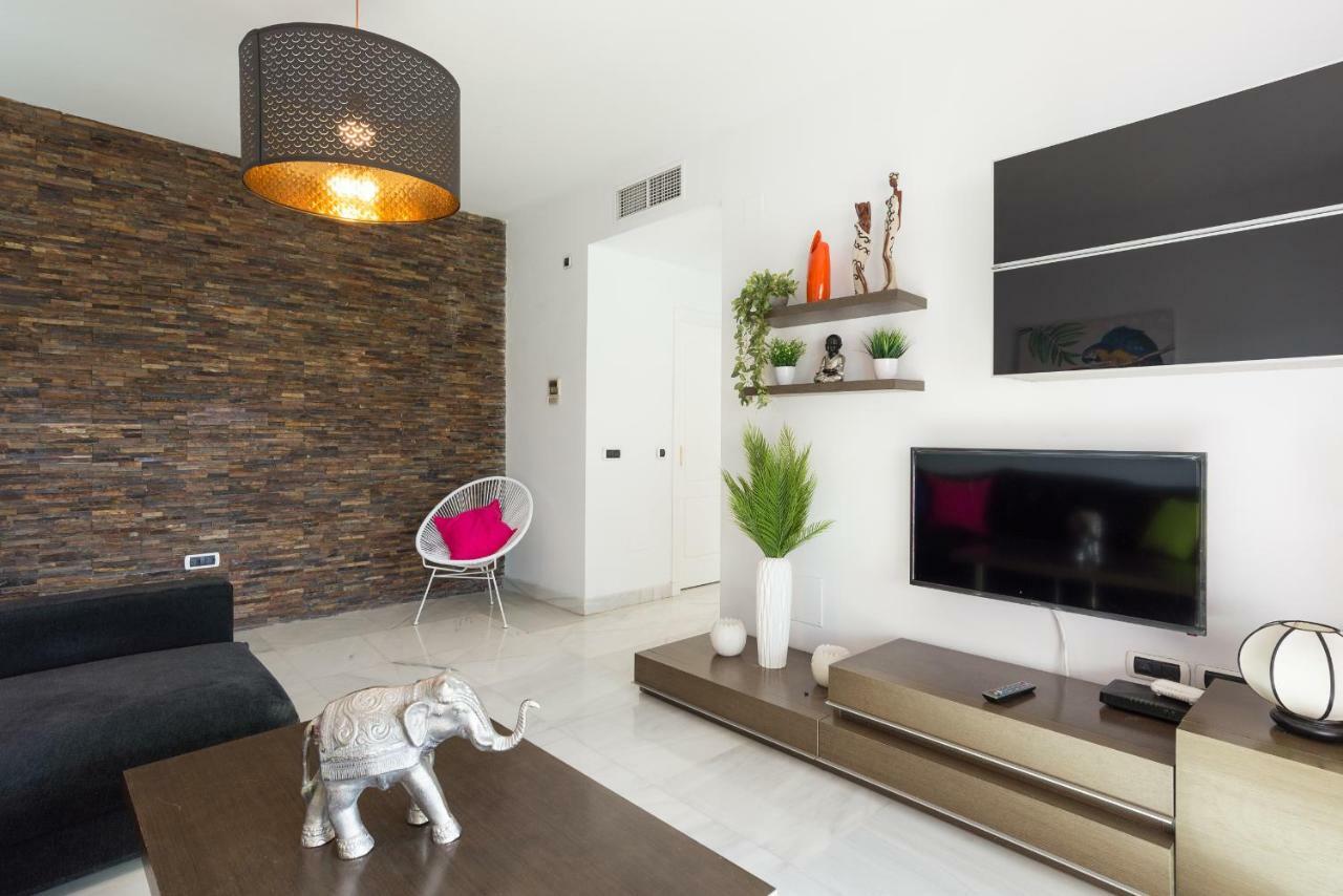 Luxury Duplex- 7 Minutes From The Beach Torremolinos Dış mekan fotoğraf